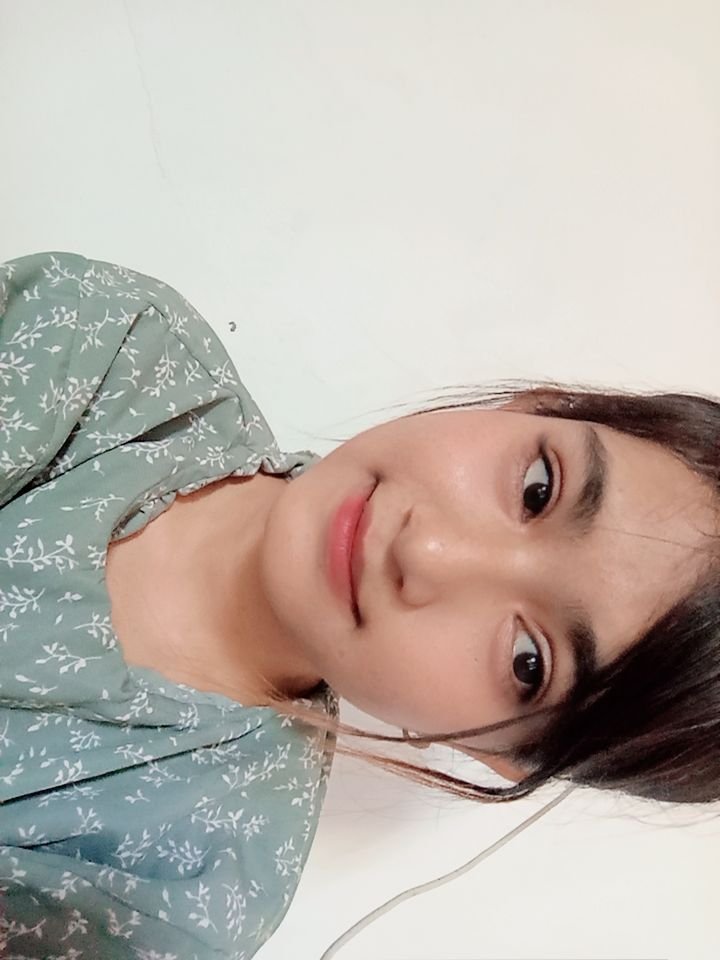 Aisah terlihat imut